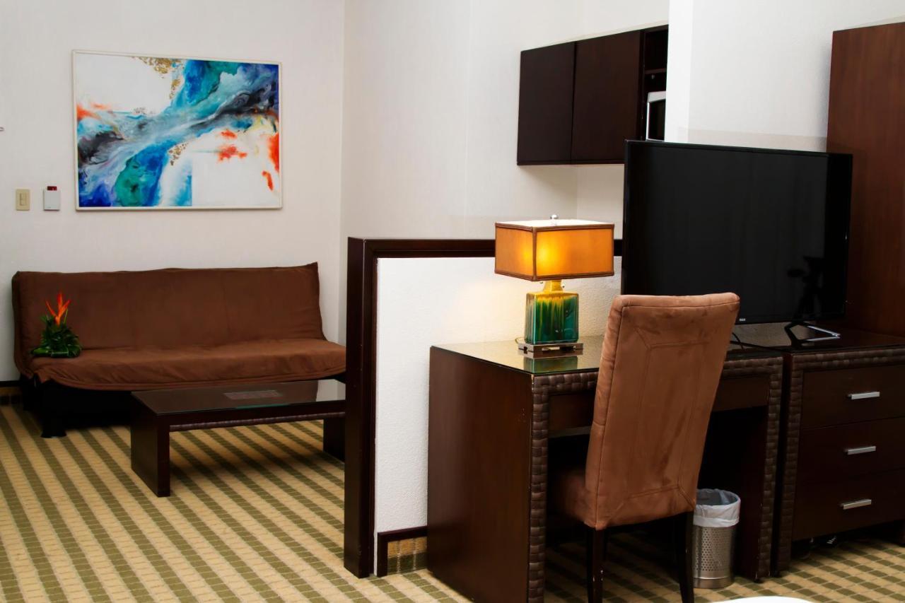 Rincon Del Valle Hotel&suites San José
